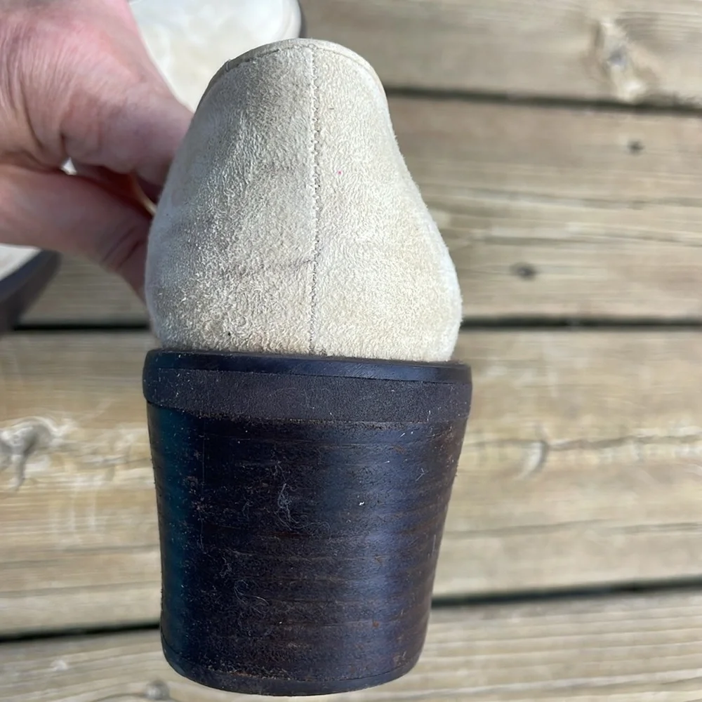 Enzo Angiolini SUEDE Cream Slip-On heels, size 8M - Picture 7 of 10